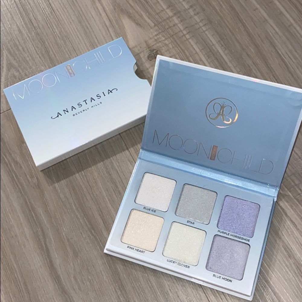 Anastasia Beverly Hills Moonchild ✨✨